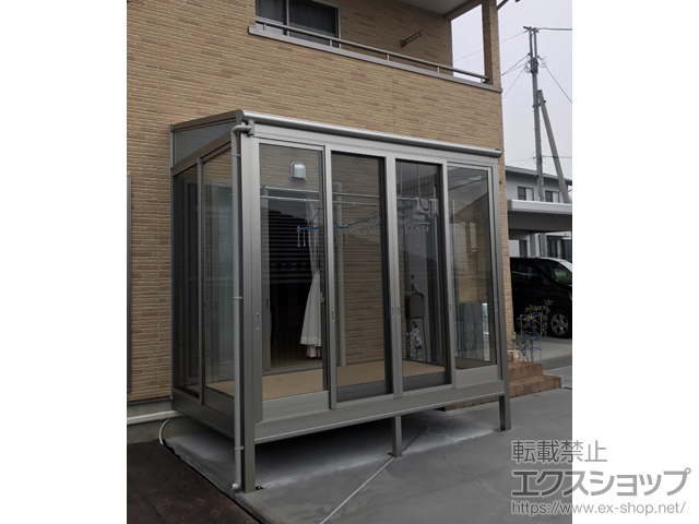 群馬県沼田市ののテラス囲い・サンルーム サンフィールIII F型 3000 スタンダート ランマなし ハイタイプ 床納まり 積雪〜100ｃｍ対応 施工例