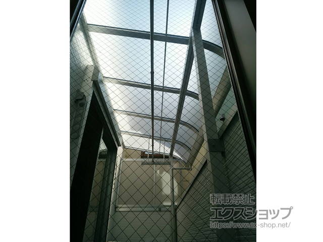 東京都新宿区ののバルコニー・ベランダ屋根 パワーアルファ RB型 屋根タイプ 単体 積雪〜30cm対応 施工例