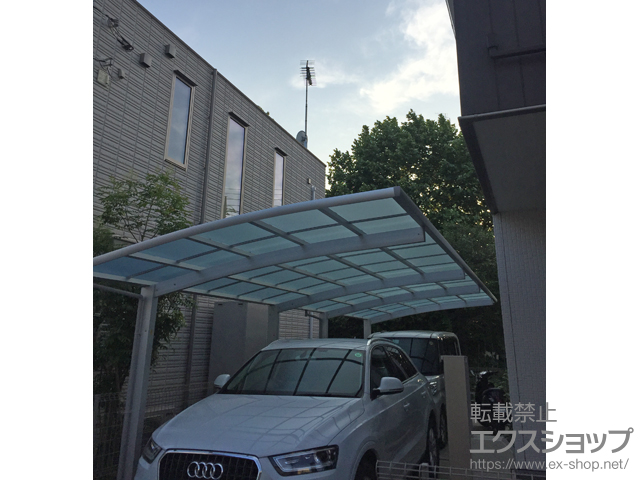 千葉県千葉市ののカーポート レイナポートグラン 縦連棟　積雪〜20cm対応＋屋根ふき材補強部品（2セット） 施工例