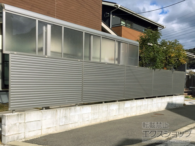 福岡県北九州市ののフェンス・柵 シンプレオフェンス13型 ルーバータイプ 自由柱 施工例