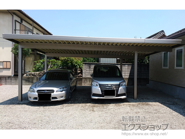 群馬県甘楽郡甘楽町のLIXIL リクシル（トステム）のカーポート テリオスポートIII 1500 2台用 間口延長 角柱4本仕様 積雪〜50cm対応 施工例