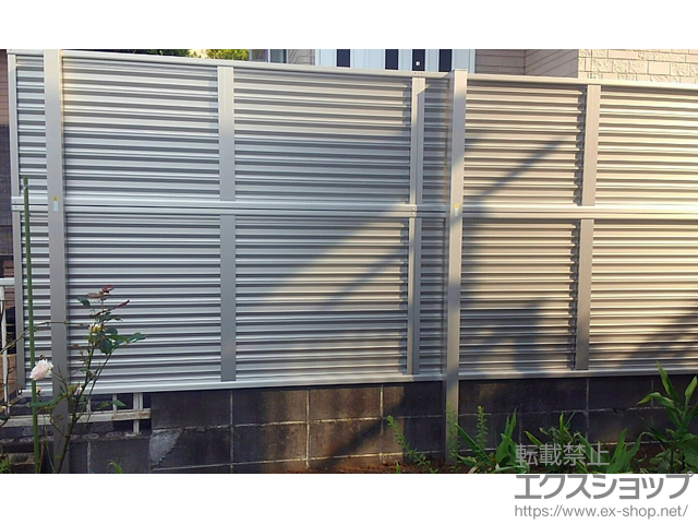 神奈川県愛甲郡愛川町ののフェンス・柵 ミエーネフェンス 目隠しルーバータイプ 施工例
