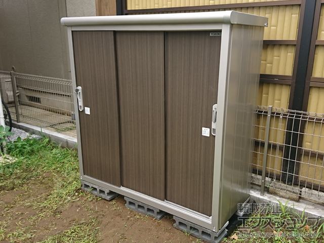 神奈川県横浜市のの物置・屋外倉庫 エスモ 一般型 ( ESE-1506E-DW) 施工例