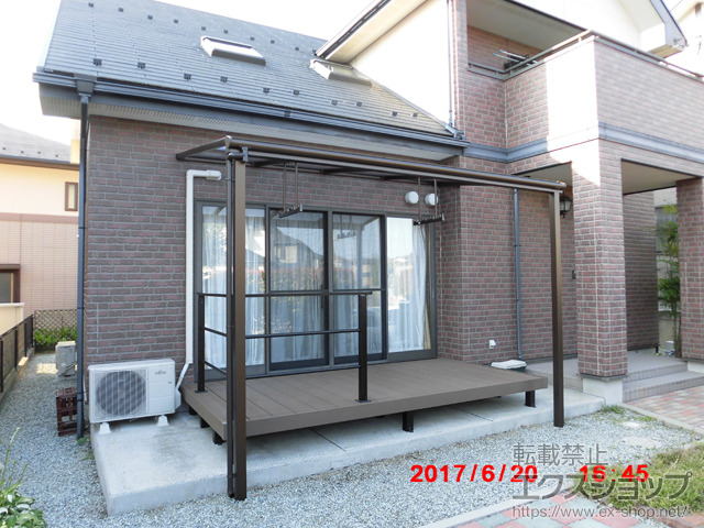 宮城県宮城郡利府町ののテラス屋根 ヴェクターテラス F型 テラスタイプ 単体 積雪〜20cm対応＋ヴェクターテラス用吊り下げ式 固定物干し 標準2本入り×1セット 施工例