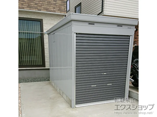 秋田県秋田市のイナバ倉庫・ガレージ施工例(バイク保管庫 土間