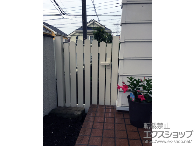 神奈川県横浜市のの門扉 シンプレオ門扉A1型 アメリカン 片開き 門柱使用 施工例