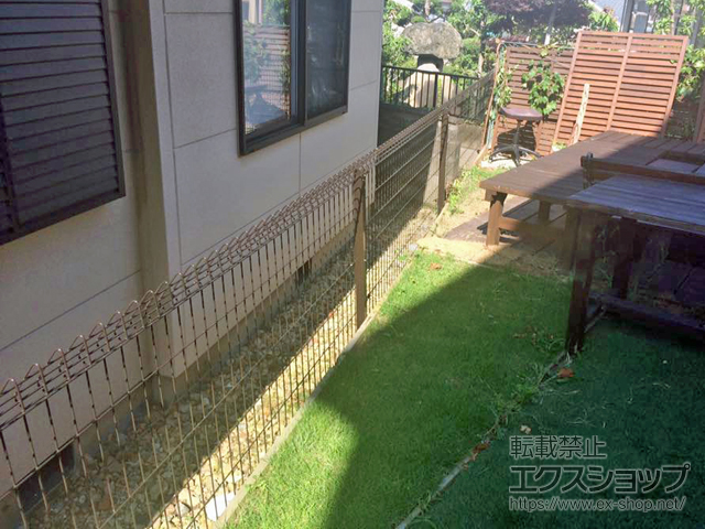 長野県上田市ののフェンス・柵 メッシュフェンス G10-R 自由柱 施工例