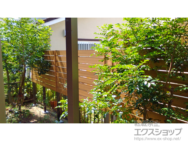 大阪府堺市ののフェンス・柵 マイティウッド デコ 横貼り8段 隙間10ｍｍ 施工例