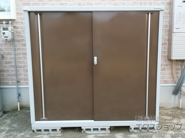 福岡県糟屋郡粕屋町のの物置・屋外倉庫 シンプリー 一般型 1740×905×1603 MJX-179D-P-TB 施工例