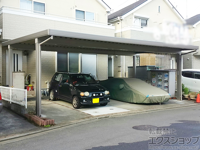東京都八王子市のLIXIL リクシル（トステム）のカーポート テリオスポートIII 1500 3台用 角柱4本仕様 積雪〜50cm対応 施工例