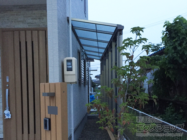 愛知県一宮市ののテラス屋根 スピーネ F型 テラスタイプ 連棟 積雪〜20cm対応 ※正面台形納まり 施工例