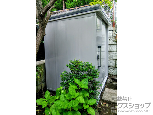 神奈川県逗子市のの物置・屋外倉庫 エルモ 一般型 1870×1520×2120 LMD-1815-CB 施工例