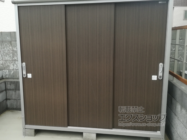 千葉県市原市のの物置・屋外倉庫 エスモ 一般型 2100×900×1959 ESE-2109A-DW 施工例