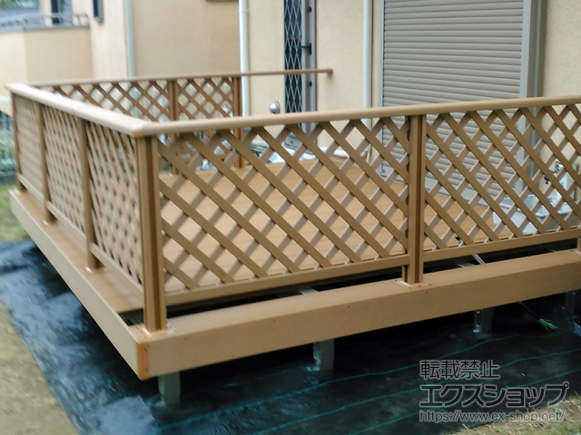 神奈川県川崎市のLIXIL リクシル（トステム）のウッドデッキ レストステージ 幕板納まり 施工例