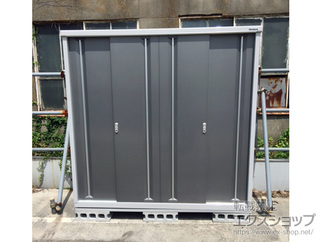 神奈川県横浜市のの物置・屋外倉庫 シンプリー 一般型 1940×755×1903 MJX-197E-PG 施工例