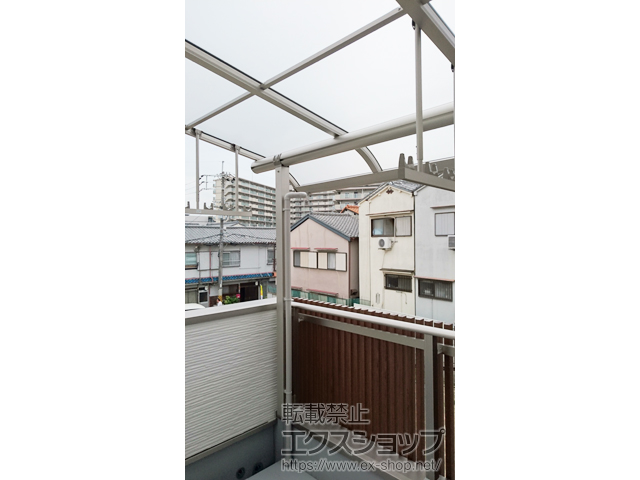 大阪府門真市ののバルコニー・ベランダ屋根 ヴェクターテラス R型 屋根タイプ 単体 積雪〜20cm対応 施工例