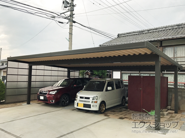 長野県佐久市のLIXIL リクシル（トステム）のカーポート テリオスポートIII 1500 3台用 角柱4本仕様 積雪〜50cm対応 施工例