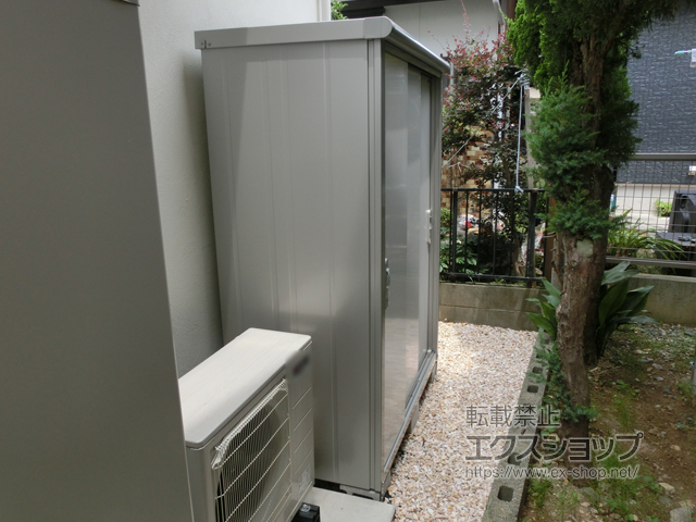 愛知県豊川市のの物置・屋外倉庫 エスモ 一般型 1497×750×1959 ESE-1507A-PW 施工例