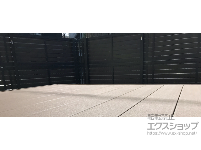 神奈川県横浜市ののフェンス・柵 ルシアスフェンスH02型 横板格子 木調カラー 2段支柱 自立建て用 施工例