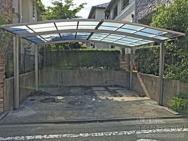 東京都町田市ののカーポート ネスカR (ラウンドスタイル) ワイド 積雪〜20cm対応 施工例