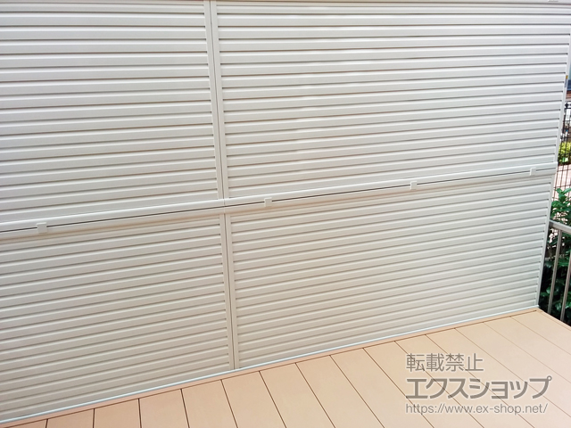 東京都日野市ののフェンス・柵 ミエーネフェンス 目隠しルーバータイプ 3段支柱 自立建て用 *柱別途 施工例