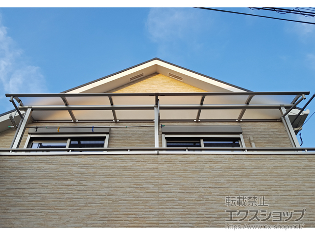 兵庫県神戸市ののバルコニー・ベランダ屋根 プレシオステラス R型 屋根タイプ 連棟 積雪〜20cm対応 施工例