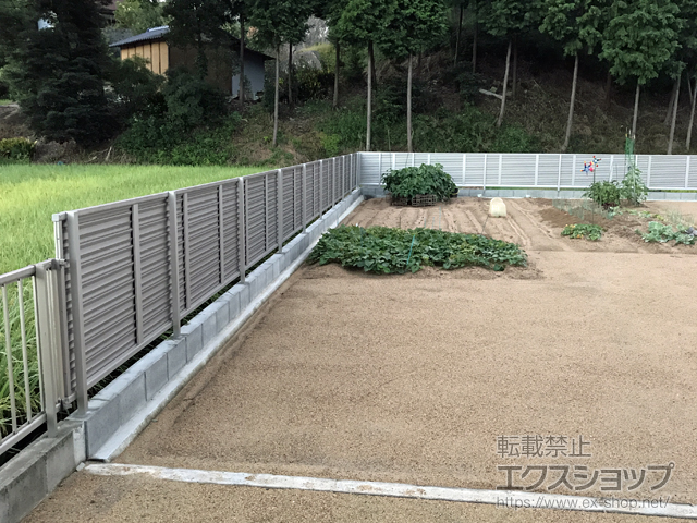 広島県福山市ののフェンス・柵 ミエーネフェンス 目隠しルーバータイプ 自由柱施工 施工例