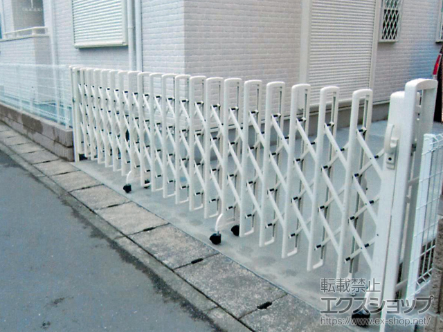 神奈川県川崎市ののカーゲート レイオス1型 ノンレール 片開き 42S 施工例