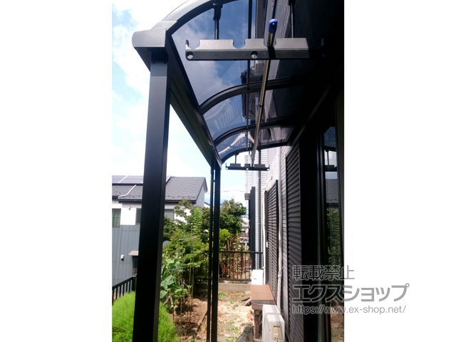 神奈川県海老名市ののテラス屋根 スピーネ R型 テラスタイプ 単体 積雪〜20cm対応 施工例