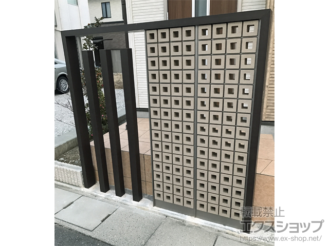 山梨県甲府市ののフェンス・柵 デザイナーズパーツ 有孔ブロックウォール フレーム拡張タイプ 施工例