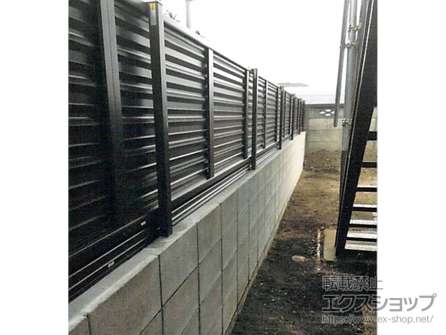 東京都日野市ののフェンス・柵 ミエーネフェンス 目隠しルーバータイプ 自由柱施工 施工例