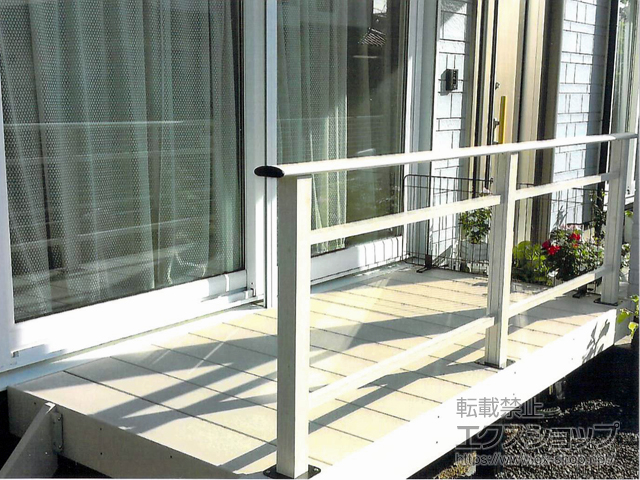 山口県周南市ののウッドデッキ エバーエコウッドII ホワイト 施工例