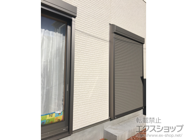 千葉県野田市のLIXIL リクシル（トステム）の窓シャッター 【特注】リフォームシャッター イタリヤ 手動式 施工例
