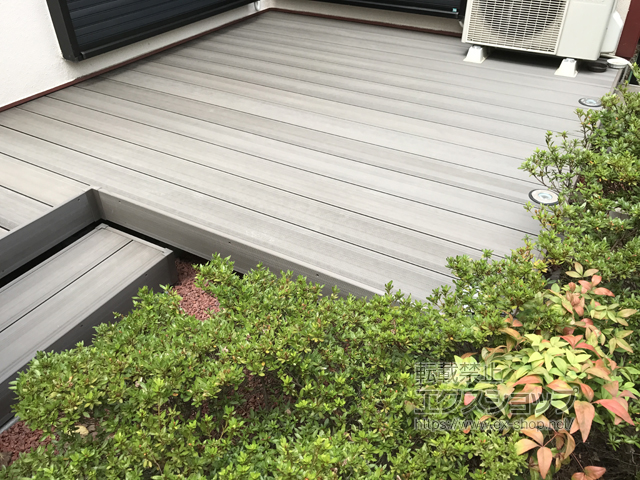 神奈川県川崎市ののウッドデッキ 樹ら楽ステージ 木彫 施工例