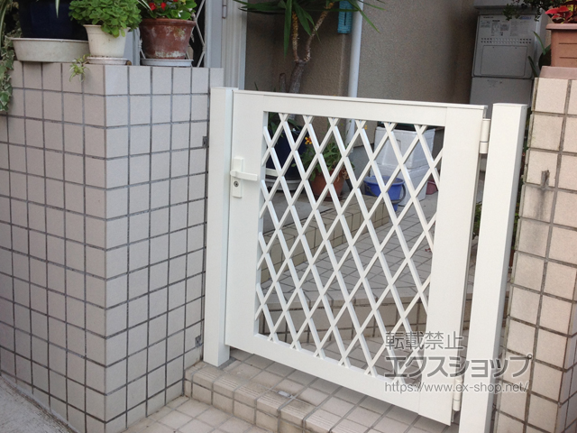 兵庫県姫路市のの門扉 ライシス門扉 8型 ダイヤ格子 片開き 柱使用 施工例