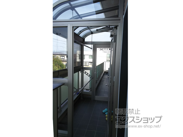 青森県八戸市ののテラス屋根 スピーネ R型 1500 テラスタイプ 単体 積雪〜50cm対応 施工例