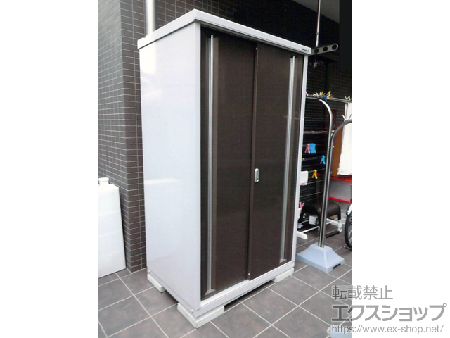 神奈川県川崎市のの物置・屋外倉庫 グランプレステージジャンプ 1120×750×1600 GP-117B-F-GS 施工例