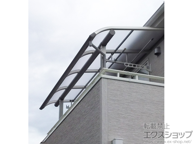 埼玉県さいたま市ののバルコニー・ベランダ屋根 ヴェクターテラス R型 屋根タイプ 単体 積雪〜20cm対応 施工例