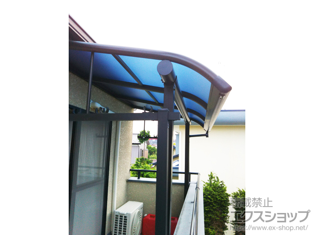埼玉県加須市ののバルコニー・ベランダ屋根 プレシオステラス R型 屋根タイプ 単体 積雪〜20cm対応 施工例