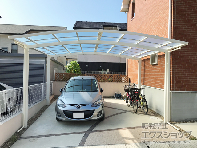 奈良県奈良市ののカーポート ネスカR (ラウンドスタイル) ワイド 積雪〜20cm対応 施工例