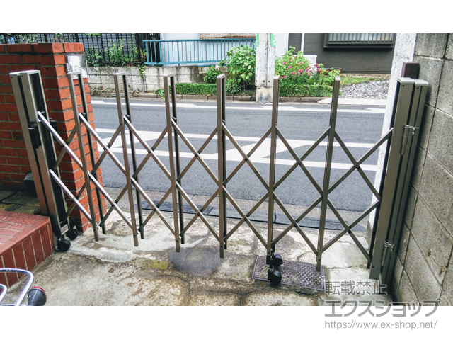 東京都練馬区ののカーゲート トリップゲート RA型 ノンレール 片開き 21S 施工例