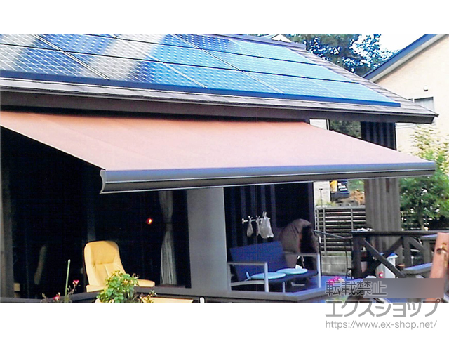 静岡県伊東市のLIXIL リクシル（トステム）のオーニング・日よけ 彩風 あやかぜ L型 電動式 施工例