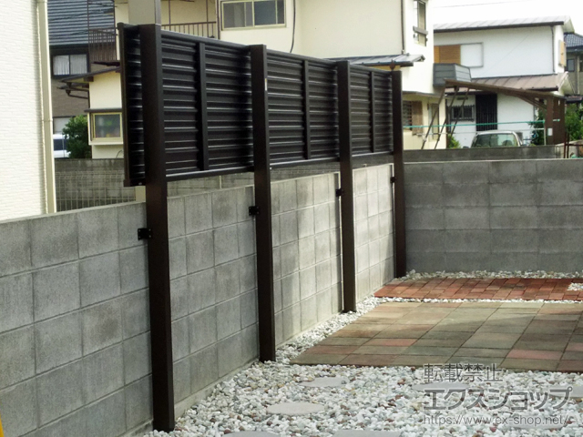愛媛県松山市ののフェンス・柵 ミエーネフェンス 目隠しルーバータイプ 自由柱施工 施工例