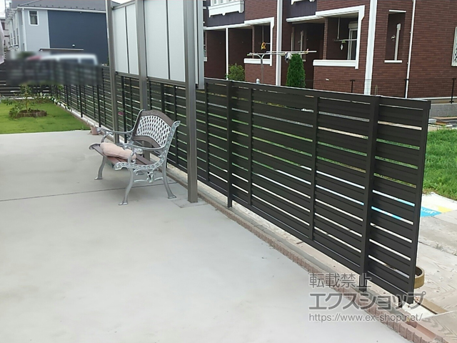 千葉県富里市のLIXIL リクシル(新日軽)のフェンス・柵 セレビューフェンス R3型 横太パネル 自在柱　※既存と連結 施工例