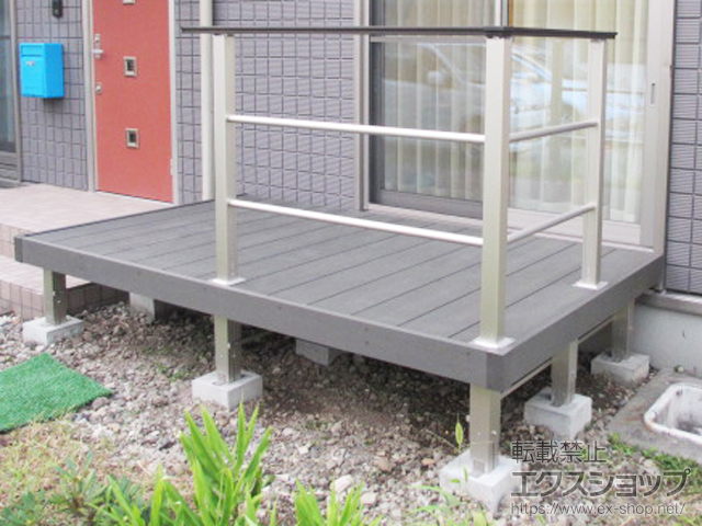 山梨県富士吉田市ののウッドデッキ リウッドデッキ 200 施工例