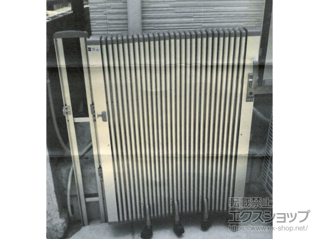 愛知県名古屋市ののカーゲート レイオス4型 ノンレール 片開き 58S 施工例