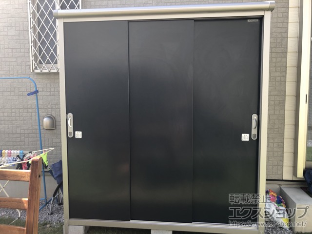 埼玉県越谷市のの物置・屋外倉庫 エスモ 一般型 1797×650×1959 ESE-1806A-SM 施工例