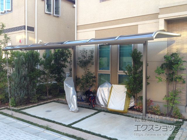 東京都世田谷区のLIXIL リクシル（トステム）のオーニング・日よけ 彩風 あやかぜ CR型 電動式（リモコン） スクリーン付タイプ 施工例