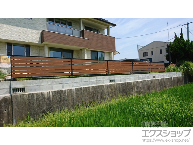 福岡県柳川市ののフェンス・柵 モクアルフェンス 横板タイプ 自由柱施工 施工例