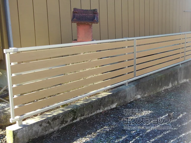 ��ʌ��嗢�S�񋏒���YKKAP�̃t�F���X�E��E�� ���V�A�X�t�F���XF04�^ ���� �����J���[ ���R���{�H �{�H��